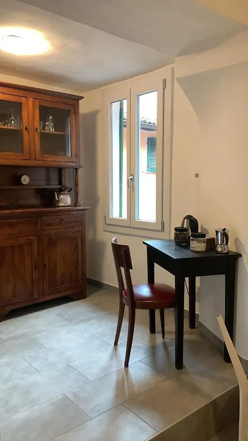 Appartamento Centro Storico Porlezza 0*,